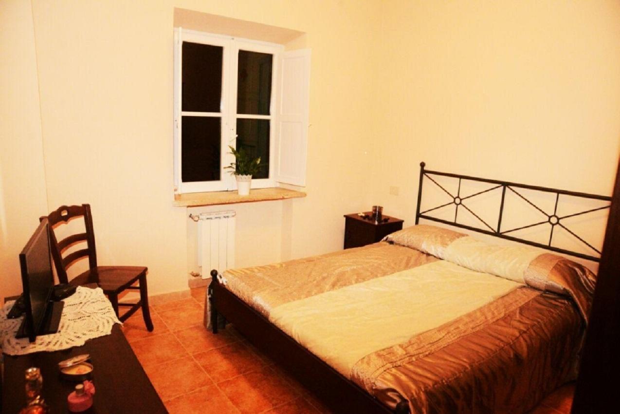 ロッカ・ディ・パーパ Il Redentore Bed & Breakfast エクステリア 写真