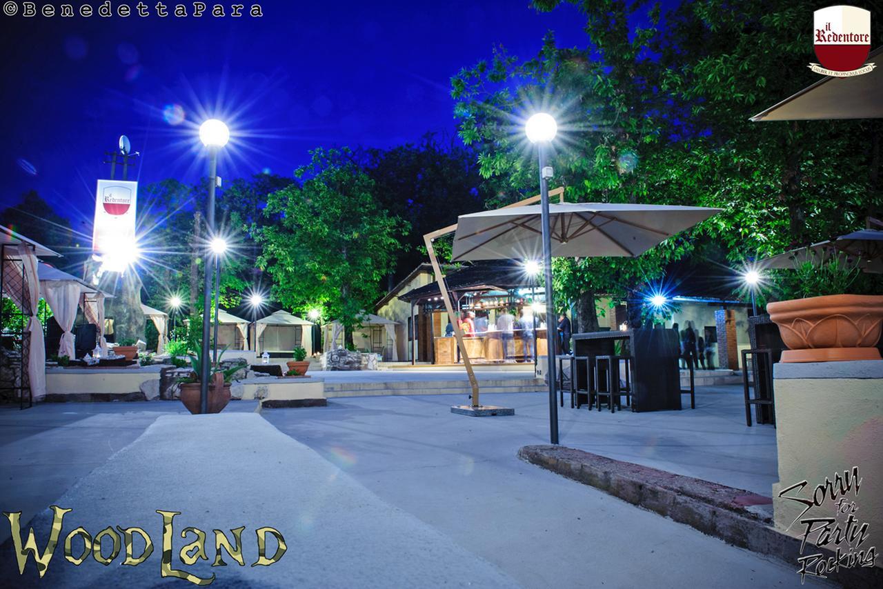 ロッカ・ディ・パーパ Il Redentore Bed & Breakfast エクステリア 写真